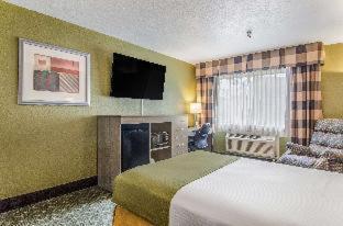 Guesthouse Inn & Suites Poulsbo Room photo